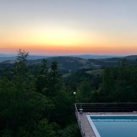 Tra Le Colline