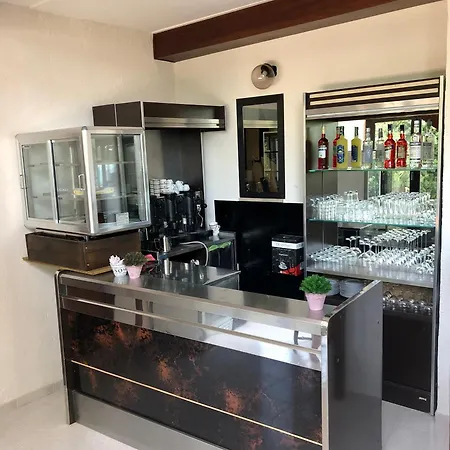 Tra Le Colline Bed & Breakfast