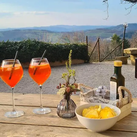 Tra Le Colline 3*